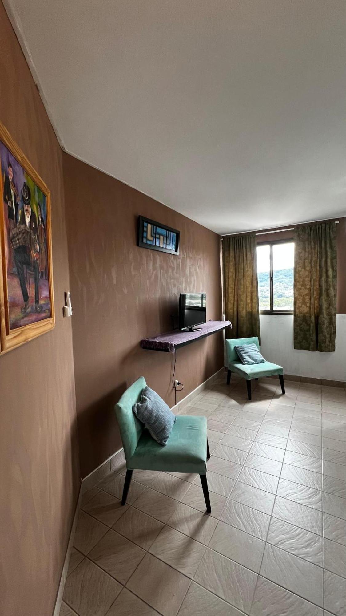 سان سلفادور دي خوخوي Apartotel Office Central المظهر الخارجي الصورة